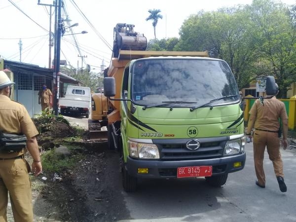 Pengorekan Parit di Pajak Jahe Simalingkar Tersisa 20 Persen